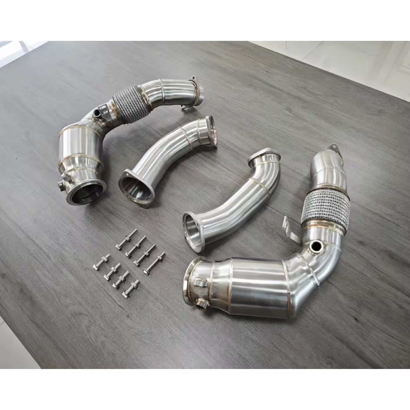 BMW M5, M8, F90, F92, F93, LCI Inc CS Late 2021+ Catted Downpipe